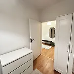 Nina - Old Town, Ac Apartman Pozsony