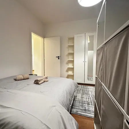 Nina - Old Town, Ac Apartment