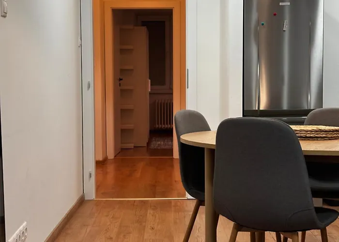 Nina - Old Town, Ac ברטיסלאבה